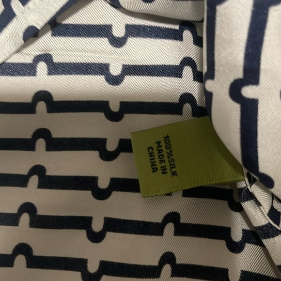 THE SKYE TOP
Elizabeth McKay - Picture 7 of 10